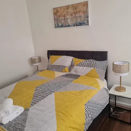 Vakantiehuis Entire House In Hunslet 5min To Center Leeds (West Yorkshire)