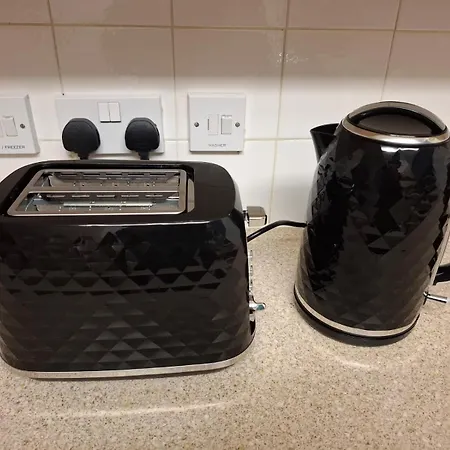 Entire House In Hunslet 5min To Center Vakantiehuis *