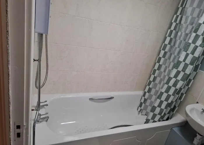 Entire House In Hunslet 5min To Center *